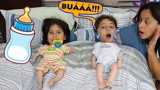  Maria Clara e JP voltam a ser bebês 👶 Maria Clara and JP pretend to play baby 