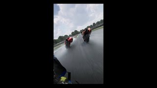 ВЕДУ ПРЕСЛЕДОВАНИЕ на Donington MotoGP 2024 #shorts #short #onboard #motogp #SUZUKI #мото #мотогонки