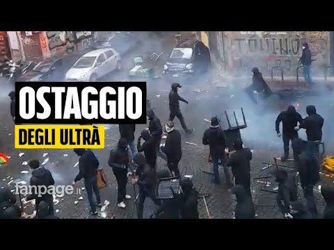 Video: Piazza Gesu Nuovo piav qhia thiab duab - Ltalis: Naples