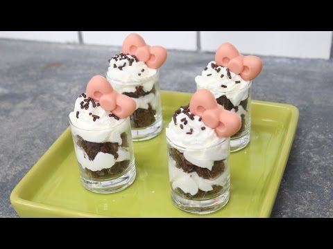 How To Make A Hello Kitty Brownie Parfait-11-08-2015