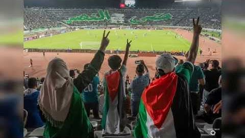 جمهور الرجاء يهتز بأغنية رجاوي فلسطيني في مباراة هلال القدس
