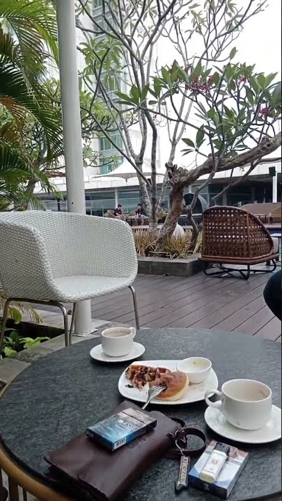Story halu ngopi di hotel