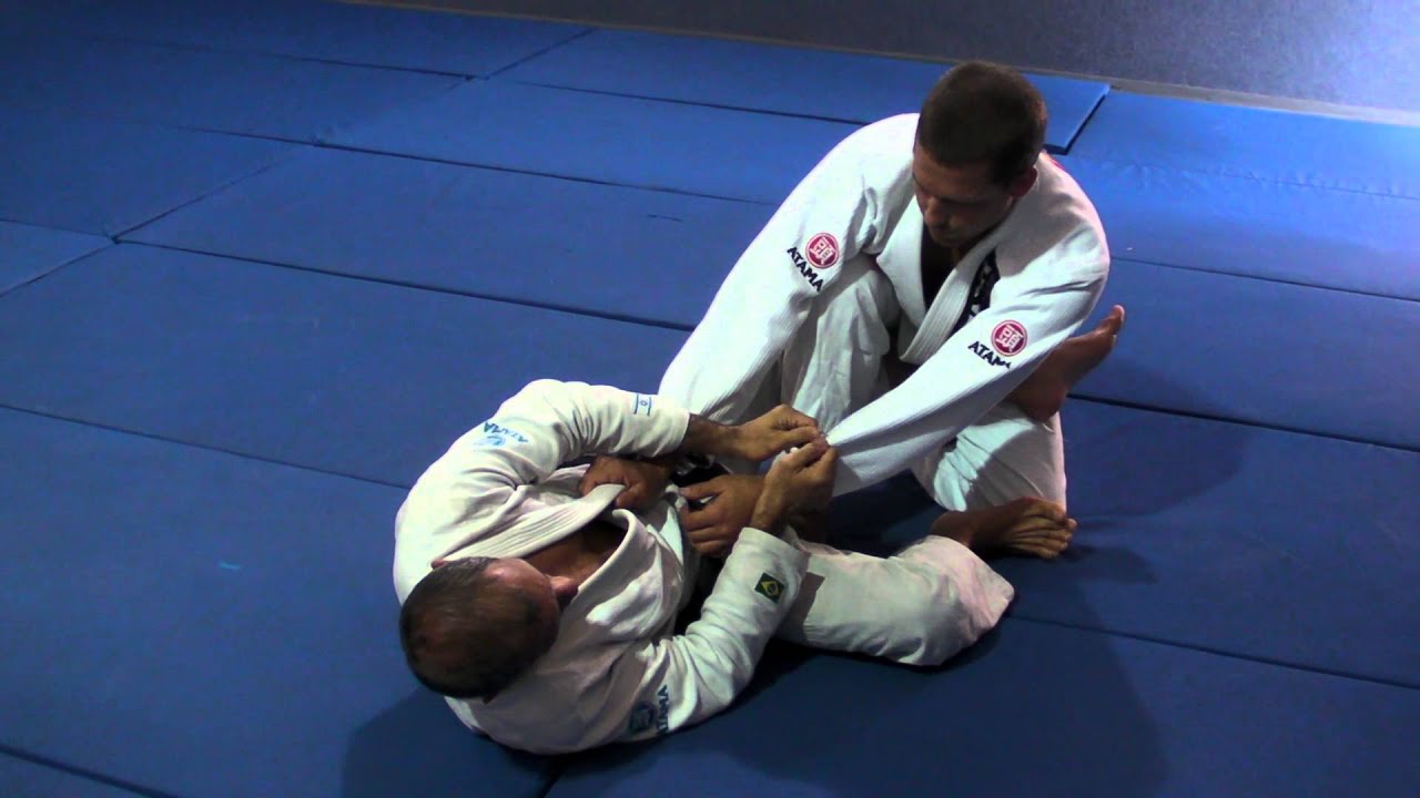 De La Riva guard - sweep - YouTube
