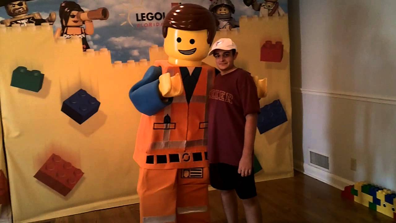 legoland emmet