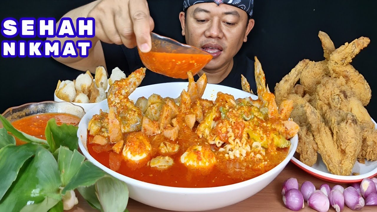 SEHAH NIKMAT ⁉️ MAKAN SEBLAK KOMPLIT FULL SAMBEL LALAPAN BAWANG MERAH MENTAH SAYAP AYAM CRISPY 