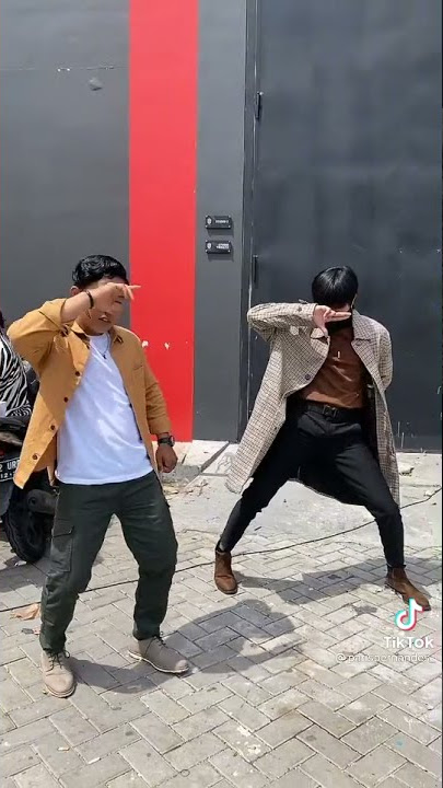 VIDEO TIKTOK PARIS PERNANDES TERBARU ~ Boss Binjai diajarin joget sama bang @bobocu.id