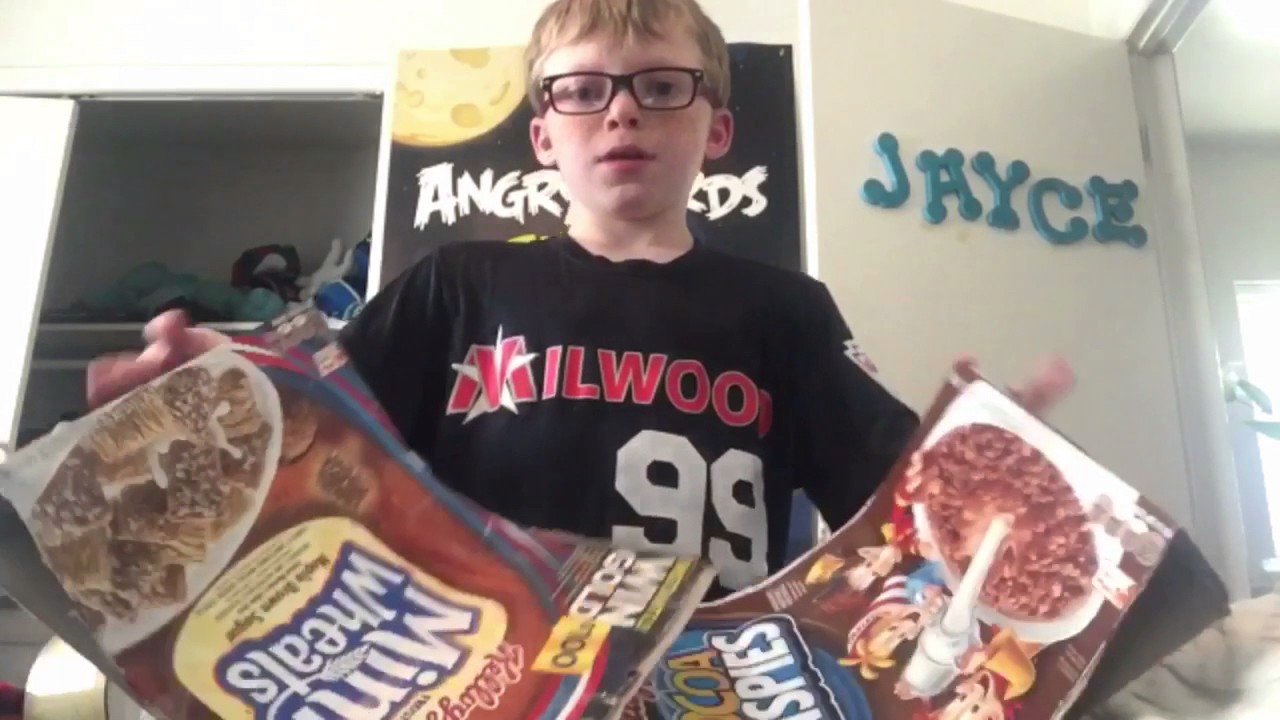 DIY half pipe ramp for tech deck skateboards (or fingerboards)