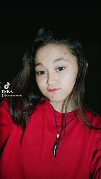 Serly model cantik manis internasional