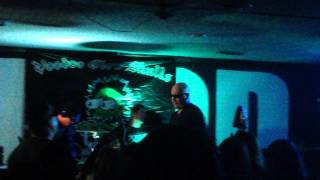 Voodoo glow skulls shoot the moon