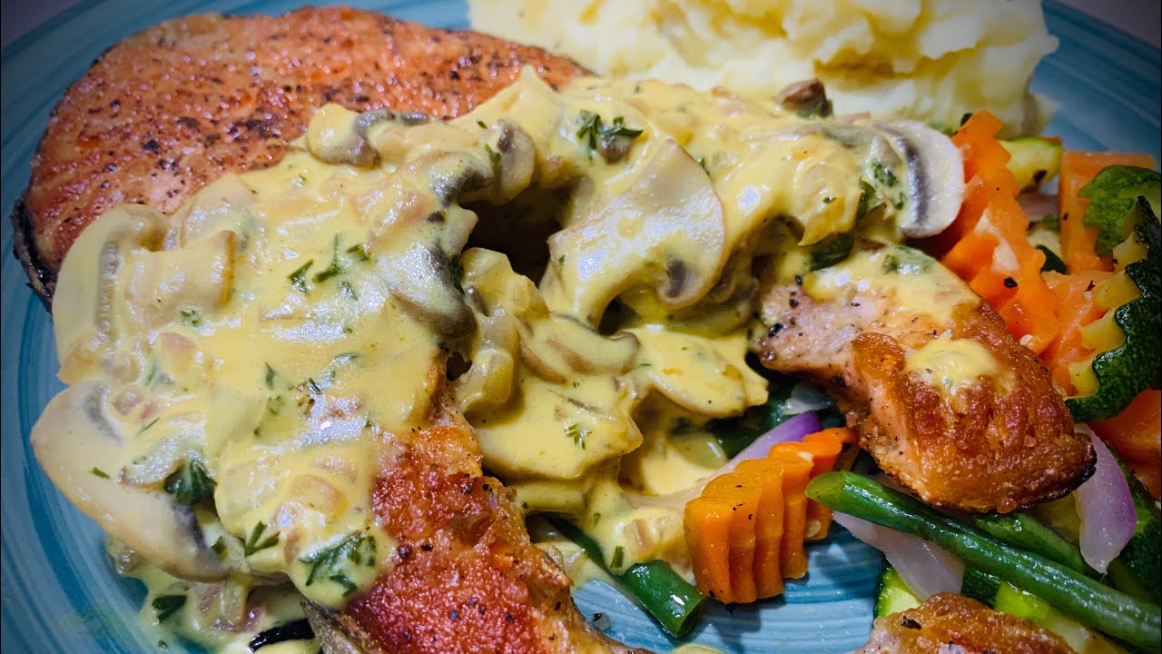 Grilled Salmon Steak with a Delicious Mustard Sauce and Mashed Potatoes