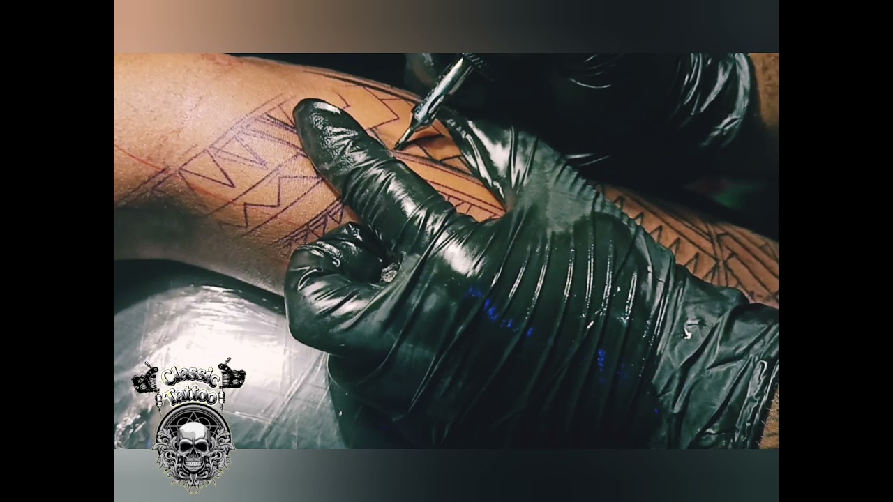 CLASSIC TATTOO || MAORI TATTOO || HALF HAND TATTOO DESIGN || GENTES TATTOO || BLACK TATTOO ||