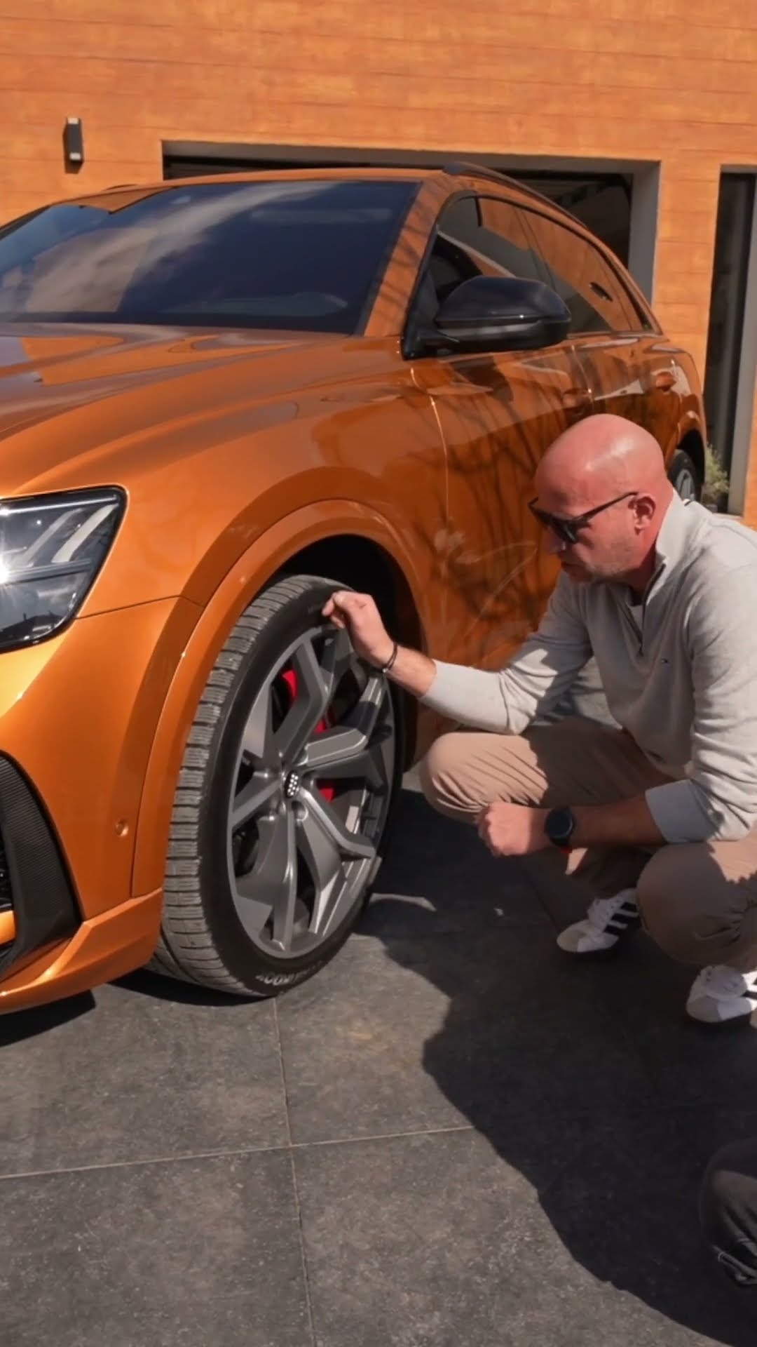 Trzeba przyznać, robi wrażenie 🔥 #audi #audirsq8 #caroseria #findcar