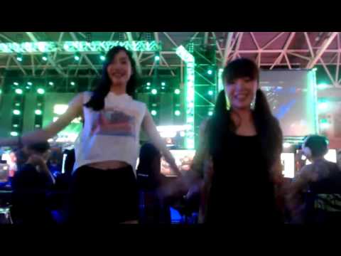 2015 09 19 Lan Party 開水小姐&Sandy SISTAR SHAKE IT
