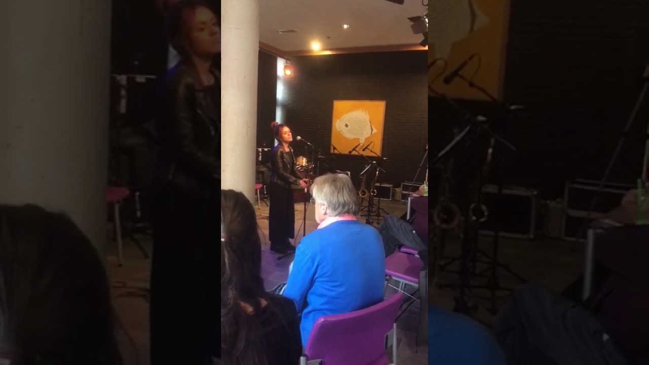 Sem Tanate - Downhearted Blues live at Jazz at the Bieb Almelo