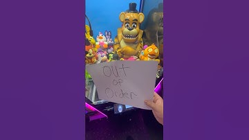 FNAF Claw Machine OUT OF ORDER! 😡 #shorts #clawmachine #arcade #fnaf #fivenightsatfreddys