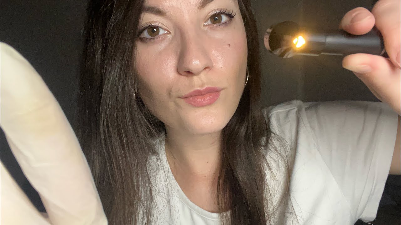 PULIZIA DELLE ORECCHIE | ROLEPLAY ASMR 👂🏻