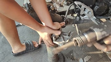 cách khắc phục thắng đĩa xe máy bị bó cứng l cách học nghề sửa chữa xe máy