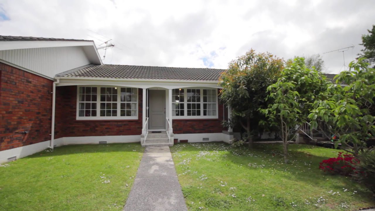 SOLD 4/14 Bracken Avenue, Epsom Doug Lum and Ross Girven YouTube