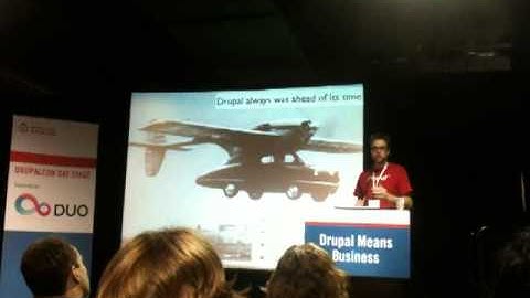 Dries speaking at Drupalcon Chicago - How Drupal has been always ahead of the curve