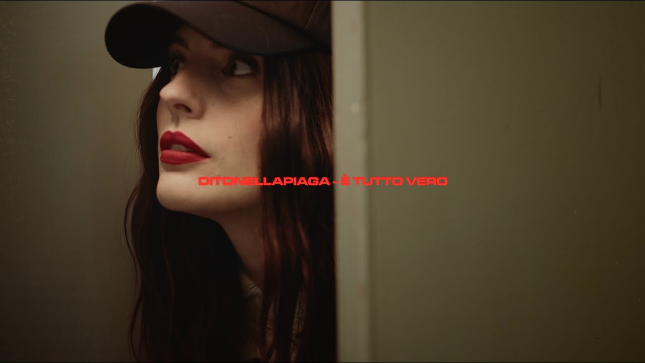 Ditonellapiaga - E' tutto vero (Official Video)