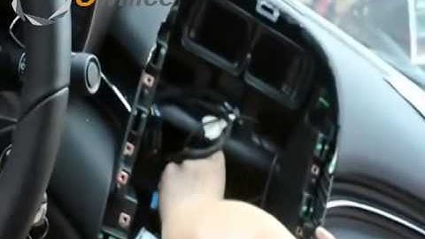 How to install the Car DVD Player GPS navigation for Chevrolet Malibu step by step by ownice