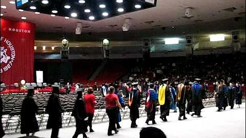 xiaoni's graduation ceremony begins