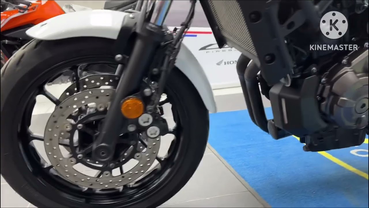 Yamaha XSR 700 (MTM690) White 2023