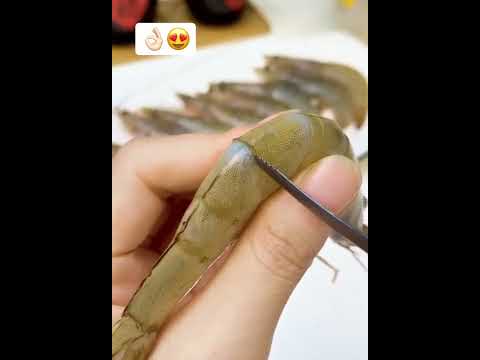 تنظيف الجمبري بسهولة من كيس الرمل   