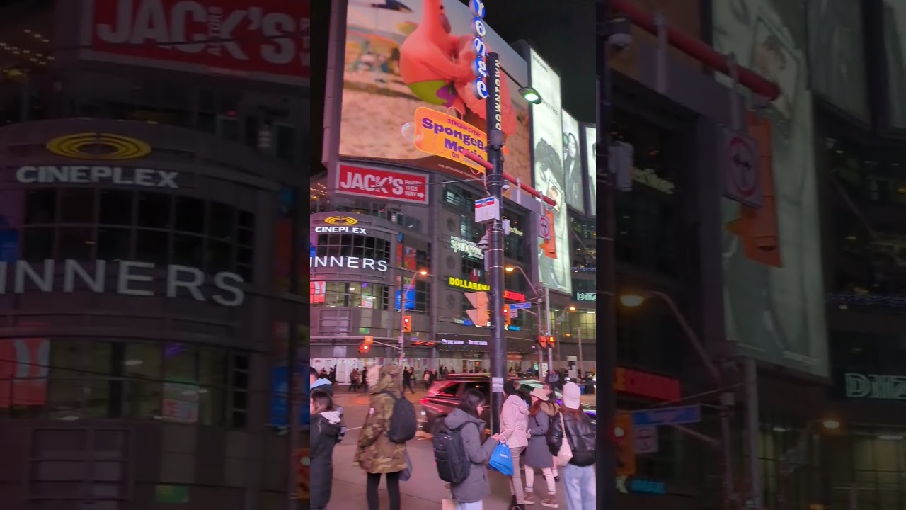 Yonge Dundas square, Times square of Toronto 