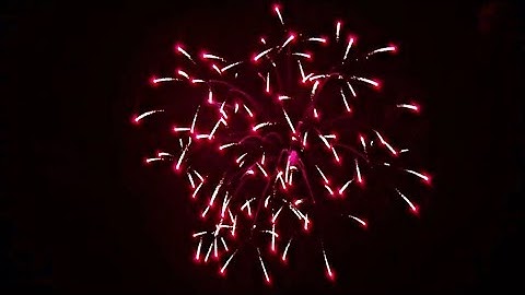 5 Inch Fireworks shell RED WAVE To CROSSETTE Effect