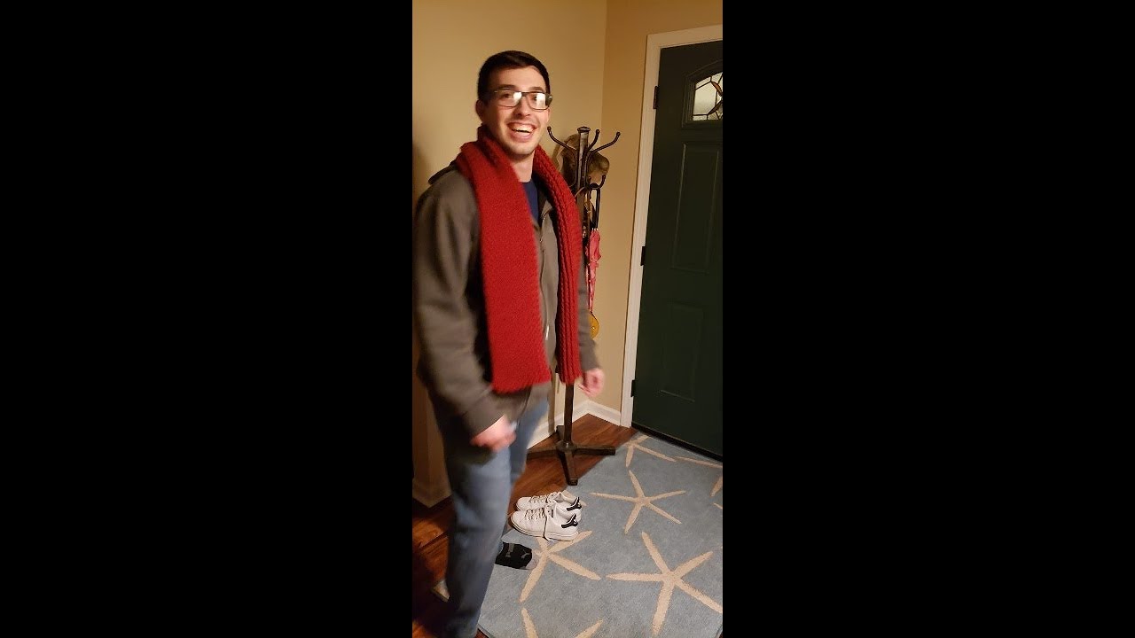 Wayion Knitting Loom Set with Hook Needle Kit Yarn Cord Knitter 4 Hat