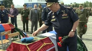 Командующий ВДВ Владимир Шаманов гарантировал, что виновных в гибели 23 солдат найдут и осудят