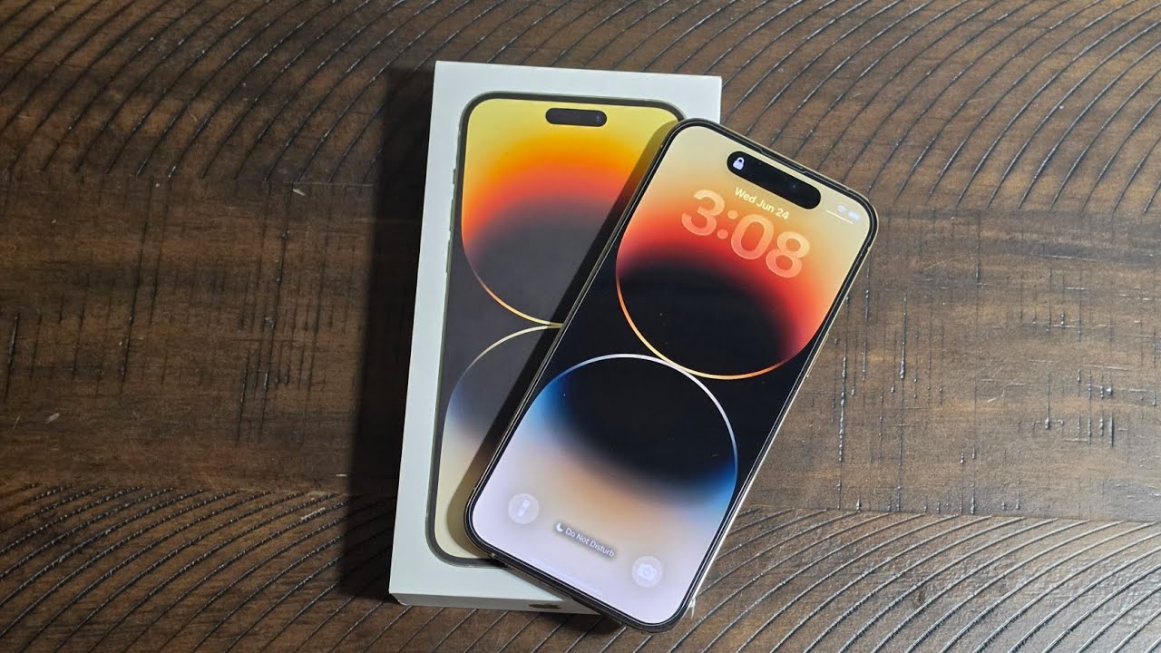 iPhone 14 Pro Max is Still Elite Smartphone - YouTube