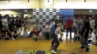 20121104 College High Vol.8 Hip Hop 1 on 1 Seven to Smoke Line A Part.1