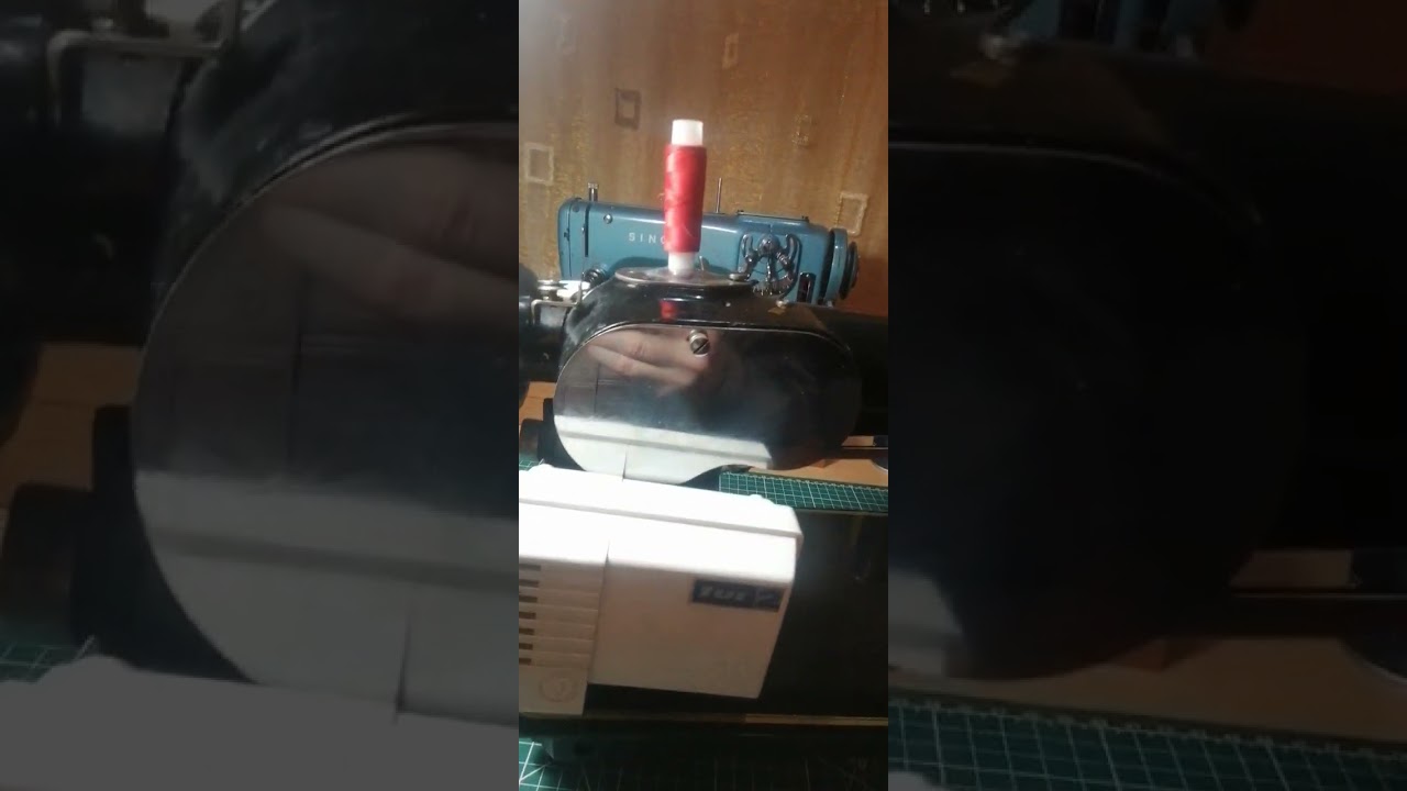 Швейная машина Minerva 232.