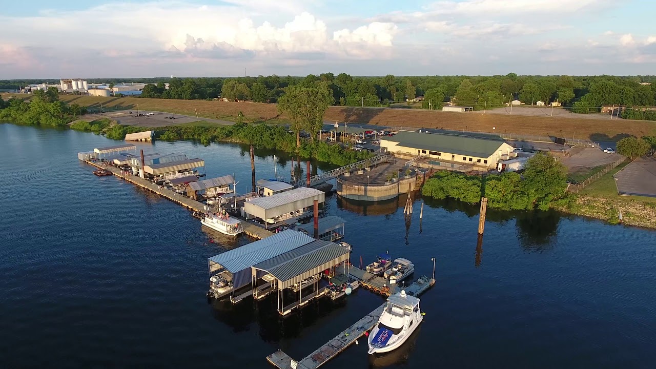 2018 Memorial Day Weekend over Lake Ferguson YouTube