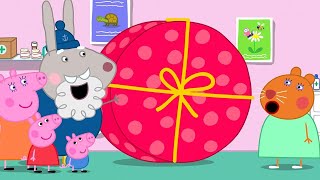 Dr Hamster's GIANT Present!   Peppa Pig Surprise