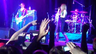 Avril Lavigne - Wish You Were Here (Arena Moscow 04.09.2011)