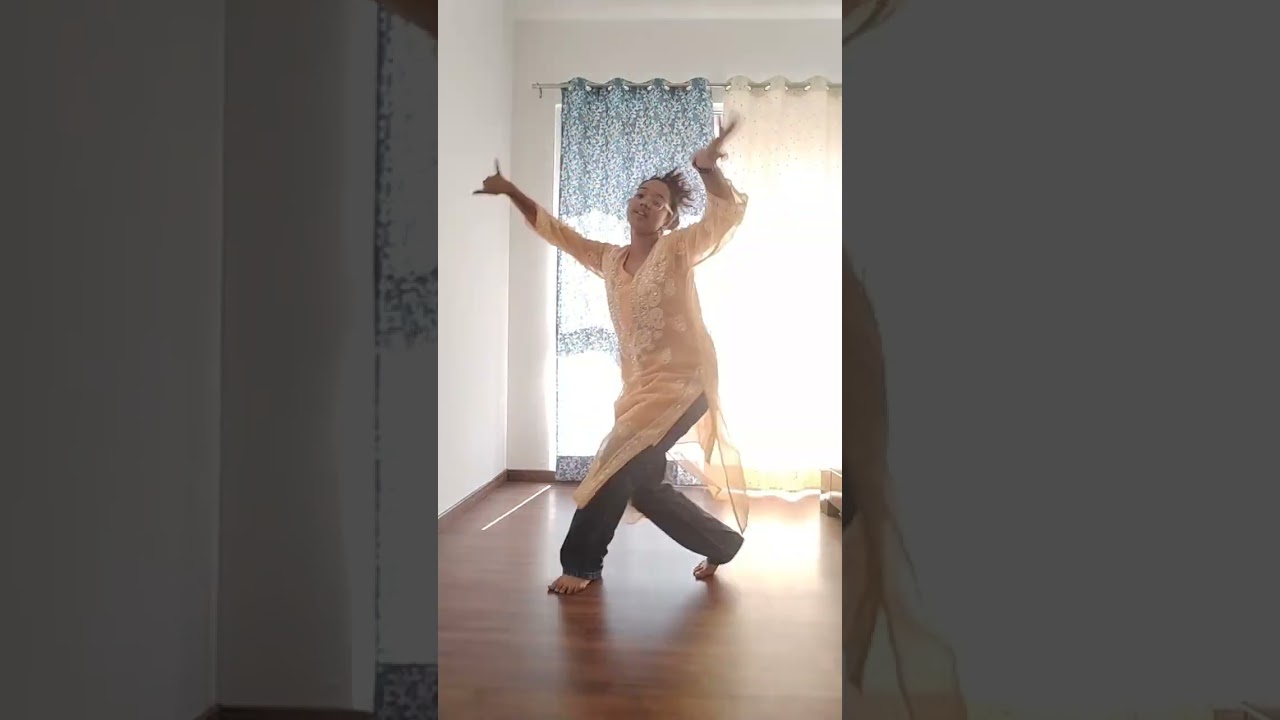 Laung Fever!!!!! Ik this is also late sryy...  