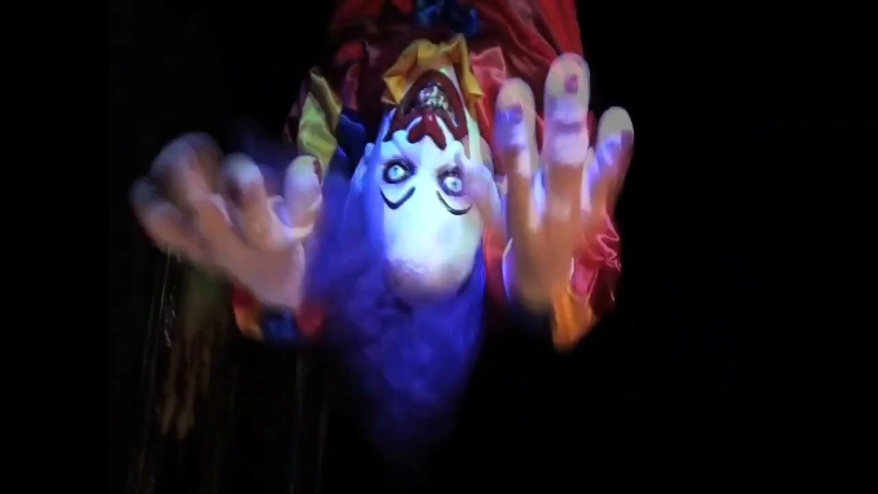 PoisonProps.com CD525 CLOWN DROPPER FLAILER Haunted House Prop