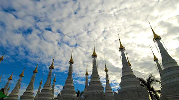 ဓါတ်တော်မွေတော်ကံကူစေတီတော် White Pagodas/Datdaw Mwedaw Kanku Pagoda วัดสีขาว พม่า [4K]