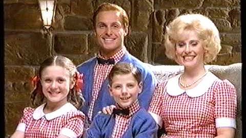 "Judge Dredd" (Stallone) UK Rental VHS Trailer Reel (VHS Opening)