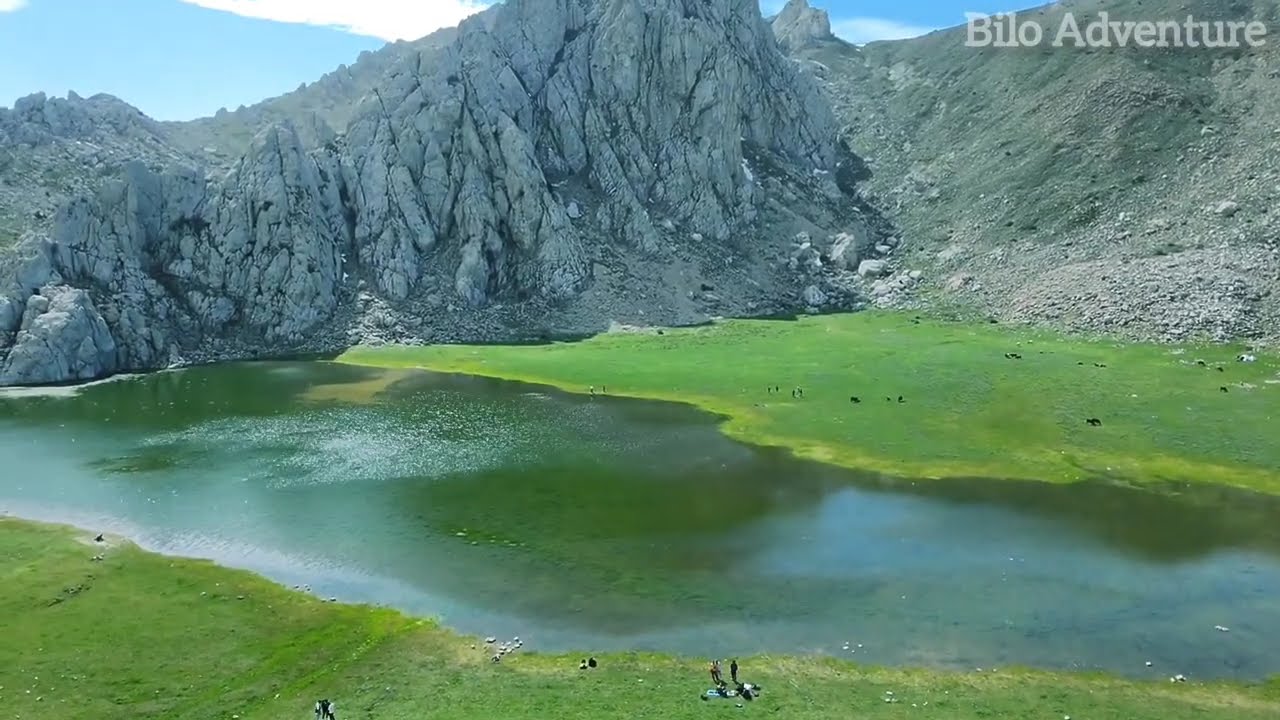 Lac Agoulmim Tikjda Algeria vue du ciel