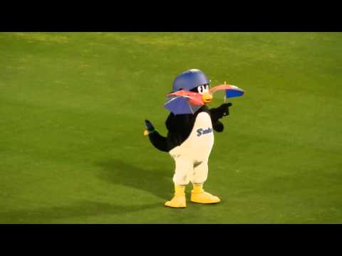 つば九郎・ダンス ～甲子園～2013.04.19