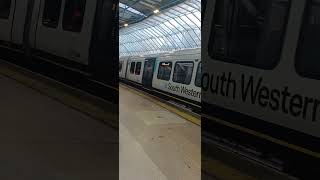 SWR Legoland Class 701 departs London Waterloo #train #trainspotting #swr