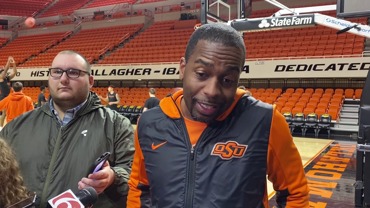 Oklahoma State coach Mike Boynton talks ahead of game against Texas