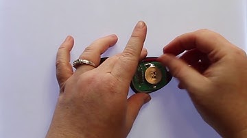 How To Replace A 2003 - 2006 Chevrolet SSR Key Fob Battery
