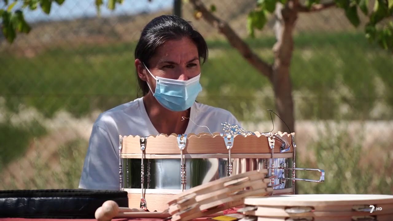 Entrevista a la artesana del tambor Paqui Piñero López de Mula