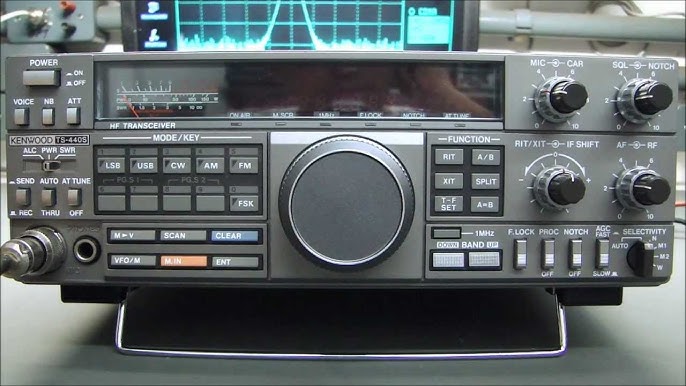 KENWOOD TS-440S/AT - YouTube