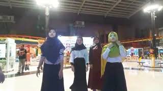 Dibikin Asyik Aja Guys 💃